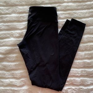 Black low rise lululemon leggings size 8